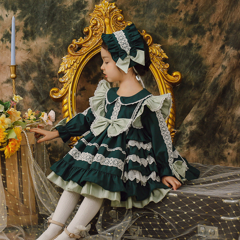 Dreaming of a Old-fashion Christmas: Spanish style Green Christmas Dress